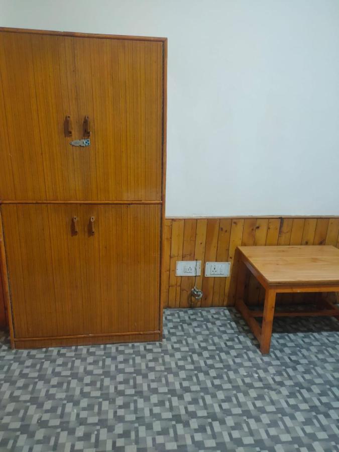 Roop Mountain Homestay مايالي الغرفة الصورة