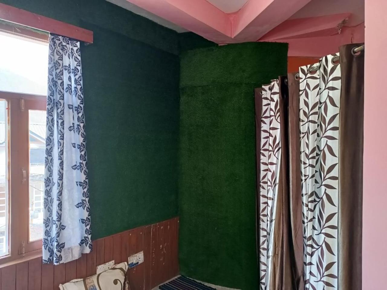 Roop Mountain Homestay مايالي المظهر الخارجي الصورة